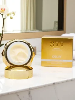 Twarz^Royalfashion 377 Rozjaśniający krem do twarzy wyrównujący koloryt skóry