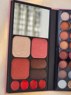 Oczy^Royalfashion ANYLADY Kompaktowa paletka do makijażu - cienie, konturowanie, usta- 33 odcienie