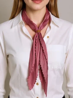 Chusty / Apaszki / Szaliki^Royalfashion Apollonia - damska apaszka plisowana ciemnoróżowa z poliestru 100% ciemnoróżowy