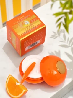 Twarz^Royalfashion Aurelia C Vitale – krem przeciwzmarszczkowy z witaminą C 50ml TVLV