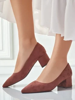 Klasyczne^Royalfashion Aurelia Classico – Brązowe czółenka damskie zamszowe na słupku 4,5 cm brązowy