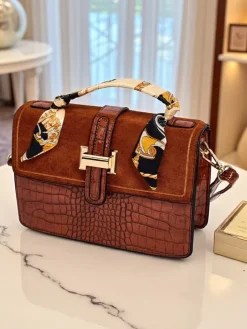 Małe Torebki^Royalfashion Aurelia Elegante - Mini torebka damska zamszowo-patentowa Venezia Classico Camel