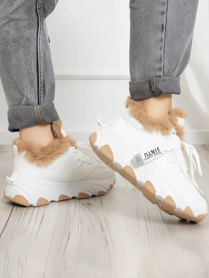 Śniegowce|Ocieplane^Royalfashion Białe sportowe sneakersy damskie z futerkiem Nonua- Obuwie biały