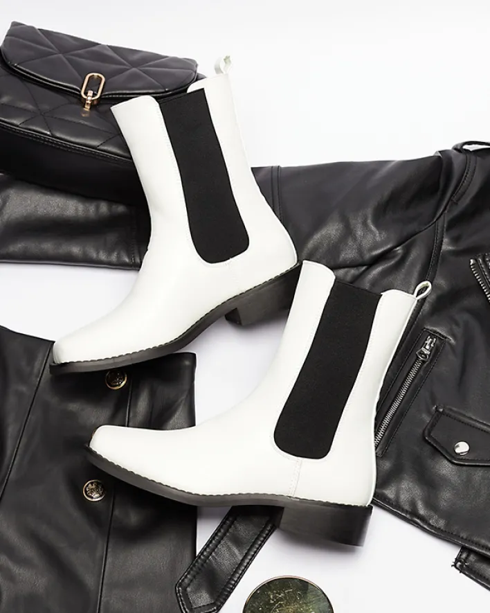 Botki Z Delikatnym Ociepleniem|Botki Na Płaskim Obcasie^Royalfashion Białe wysokie botki damskie z kwadratowym noskiem Ludiz- Obuwie