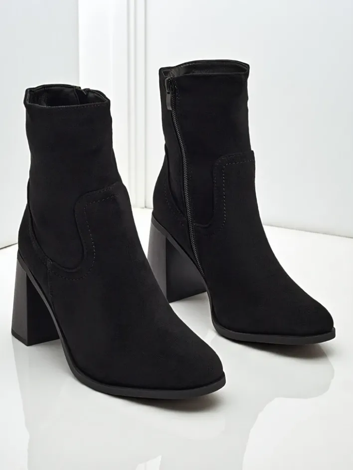 Botki Bez Ocieplenia|Botki Na Słupku^Royalfashion Botki damskie eko zamszowe na słupku Rune Fast czarny