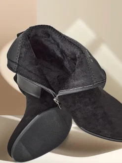 Botki Z Delikatnym Ociepleniem|Botki Na Płaskim Obcasie^Royalfashion Botki Elegante Nero z Ekoskóry czarny