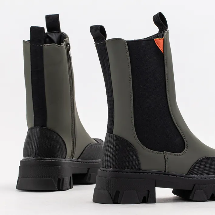 Botki Z Delikatnym Ociepleniem|Botki Na Płaskim Obcasie^Royalfashion Ciemnozielone damskie botki na masywnej podeszwie Rosidi - Obuwie zielony