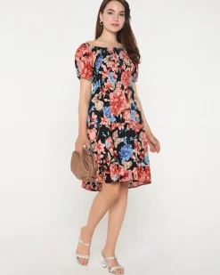 Sukienki Letnie|Sukienki Krótkie^Royalfashion Czarna damska sukienka mini w kwiaty - Odzież czarny