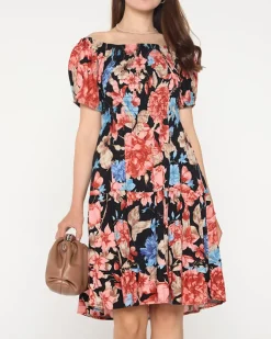 Sukienki Letnie|Sukienki Krótkie^Royalfashion Czarna damska sukienka mini w kwiaty - Odzież czarny