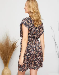 Sukienki Letnie|Sukienki Krótkie^Royalfashion Damska prosta sukienka z kwiecistym wzorem w m kolorze - Odzież Granatowy