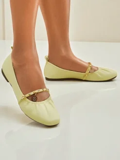 Buty Na Wielkie Wyjście|Baleriny Klasyczne^Royalfashion Damskie baleriny AURELIA Gialla z łańcuszkiem w kolorze m, eko skóra żółty