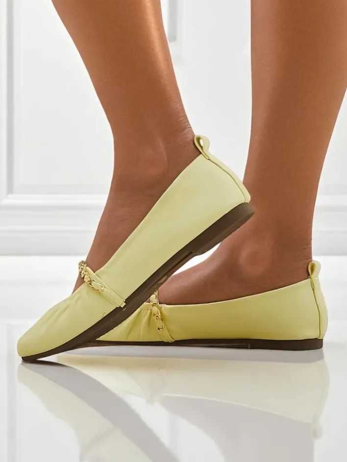 Buty Na Wielkie Wyjście|Baleriny Klasyczne^Royalfashion Damskie baleriny AURELIA Gialla z łańcuszkiem w kolorze m, eko skóra żółty