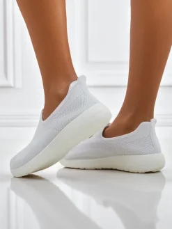 Bieganie, Ćwiczenia I Trening^Royalfashion Damskie białe slip-ony Callista z oddychającej tkaniny na płaskim obcasie biały