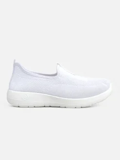 Bieganie, Ćwiczenia I Trening^Royalfashion Damskie białe slip-ony Callista z oddychającej tkaniny na płaskim obcasie biały