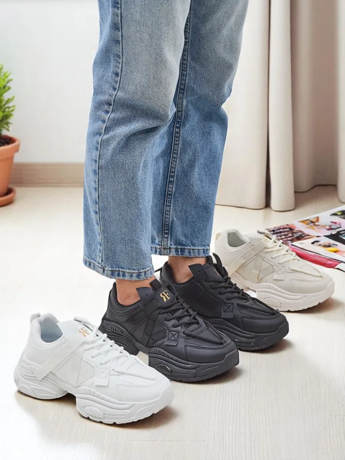 Ugc|Sneakersy^Royalfashion Damskie białe sneakersy Arete z eko skóry, płaski obcas, wiosenna kolekcja biały