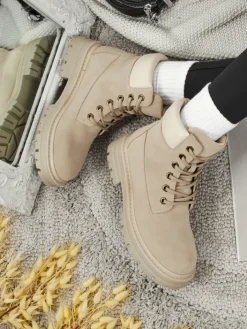 Trapery|Botki Bez Ocieplenia^Royalfashion Damskie botki trapery Avienne beżowy