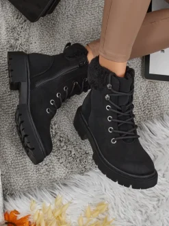 Botki Z Delikatnym Ociepleniem|Botki Na Płaskim Obcasie^Royalfashion Damskie botki trapery z kożuszkiem Tessara czarny