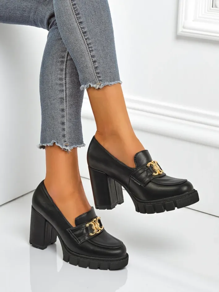 Półbuty|Mokasyny Na Obcasie^Royalfashion Damskie czółenka Nero Aurora na słupku ze złotą klamrą, skóra eko czarny