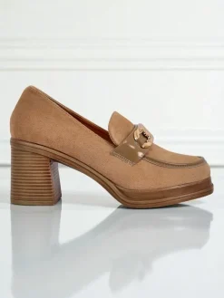 Mokasyny Na Obcasie^Royalfashion Damskie Loafers Perseida – jasnobrązowe zamszowe na słupku eleganckie jasny brązowy