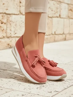 Półbuty^Royalfashion Damskie mokasyny Ariadne różowe na koturnie skóra ekologiczna casual różowy