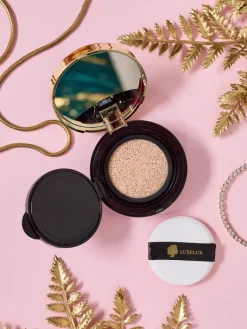 Twarz^Royalfashion Luxelux Puder prasowany do twarzy w kamieniu z lusterkiem 15 g