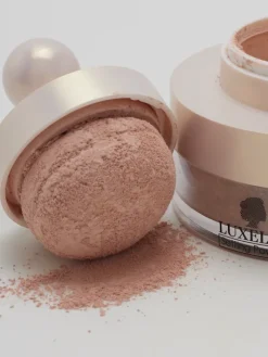 Twarz^Royalfashion Luxelux Puder sypki z gąbeczką do twarzy 03 13,5 g