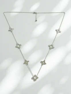 Biżuteria^Royalfashion Naszyjnik Flora Aurelia Srebrny Minimalistyczny Kwiaty Verona