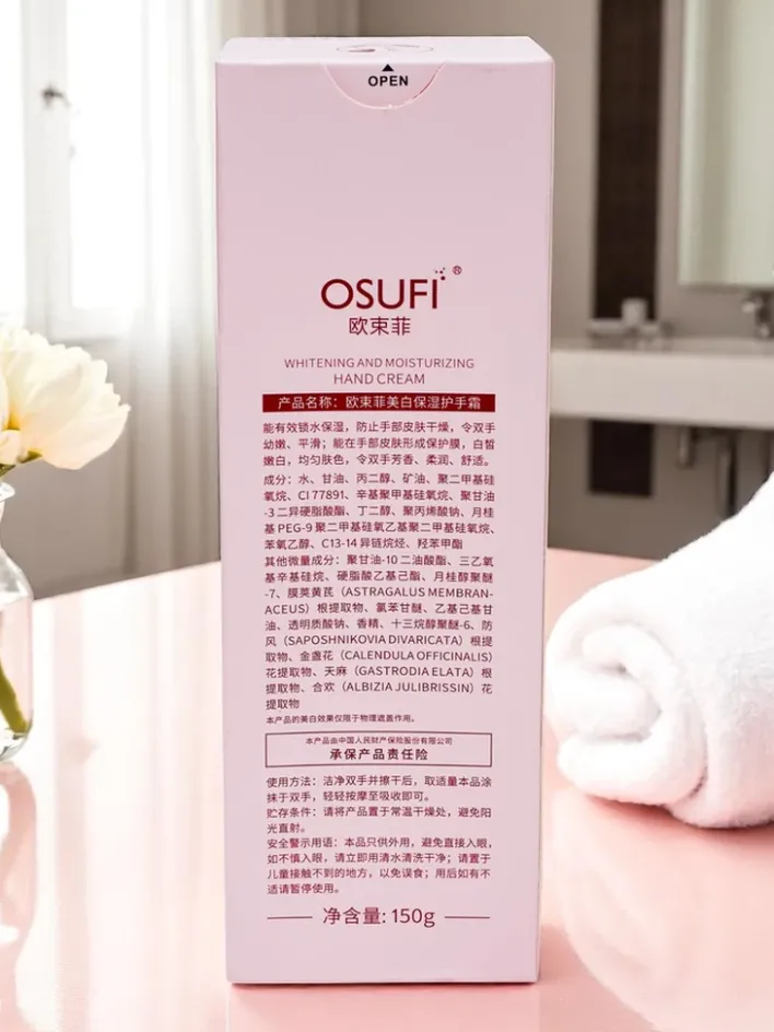 Dłonie^Royalfashion OSUFI Nawilżający krem do rąk