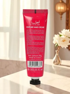 Dłonie^Royalfashion Perfumowany krem do rąk nawilżający One&Only