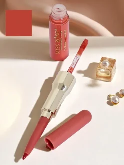 Usta^Royalfashion Pomadka do ust w płynie i konturówka 2w1 Strawberry Mousse