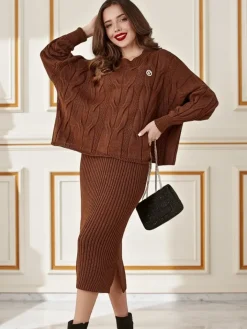 Komplety Damskie^Royalfashion Akrylowy pleciony komplet damski ze swetrem i spódnicą Warm&Fuzzy brązowy