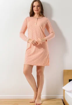 Piżamy^Royalfashion Bawełniana nocna koszula damska w kropeczki