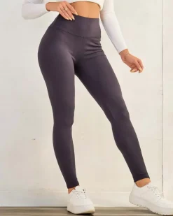 Legginsy / Tregginsy^Royalfashion Bawełniane damskie prążkowane legginsy gołębi szary