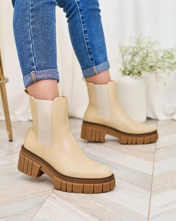 Botki Z Delikatnym Ociepleniem|Botki Na Płaskim Obcasie^Royalfashion Beżowe botki damskie na masywnej podeszwie Eferope beżowy