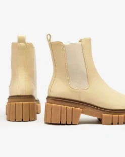 Botki Z Delikatnym Ociepleniem|Botki Na Płaskim Obcasie^Royalfashion Beżowe botki damskie na masywnej podeszwie Eferope beżowy