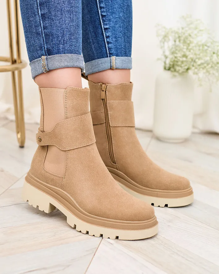 Botki Z Delikatnym Ociepleniem|Botki Na Płaskim Obcasie^Royalfashion Beżowe damskie botki z ozdobnym paskiem Doasa beżowy