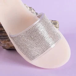 Klapki Basenowe|Klapki Płaskie^Royalfashion Beżowe damskie gumowe klapki z cyrkoniami Niamh beżowy