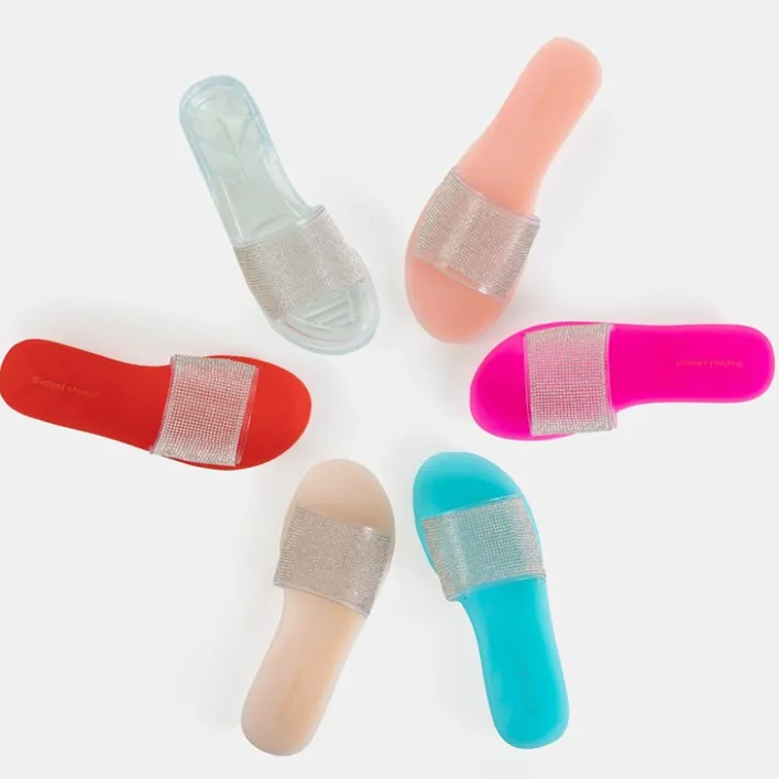 Klapki Basenowe|Klapki Płaskie^Royalfashion Beżowe damskie gumowe klapki z cyrkoniami Niamh beżowy