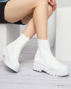 Botki Bez Ocieplenia|Botki Na Płaskim Obcasie^Royalfashion Białe botki damskie na płaskim obcasie Seritis biały