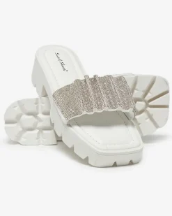 Klapki Na Obcasie^Royalfashion Białe klapki damskie z cyrkoniami Emkoy biały