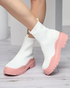 Botki Bez Ocieplenia|Botki Na Płaskim Obcasie^Royalfashion Biało-różowe botki damskie na płaskim obcasie Seritis Jasnoróżowy