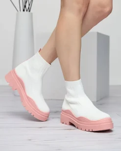 Botki Bez Ocieplenia|Botki Na Płaskim Obcasie^Royalfashion Botki damskie na grubszej podeszwie w kolorze biało- różowym Korlico biały