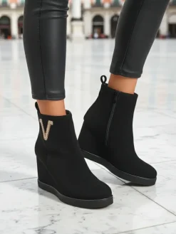 Botki Z Delikatnym Ociepleniem|Botki Na Koturnie^Royalfashion Botki damskie na koturnie Nerias czarny