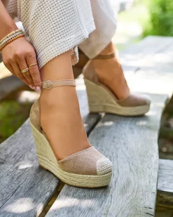 Sandały Na Koturnie^Royalfashion Brązowe damskie sandały na koturnie Meylasi brązowy