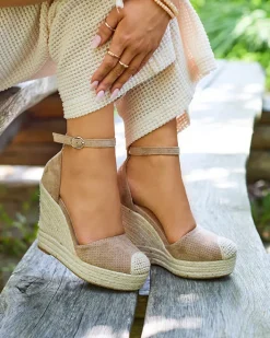 Sandały Na Koturnie^Royalfashion Brązowe damskie sandały na koturnie Meylasi brązowy