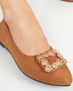Baleriny Klasyczne^Royalfashion Brązowe damskie eko-zamszowe balerinki z ozdobą Linselisa brązowy