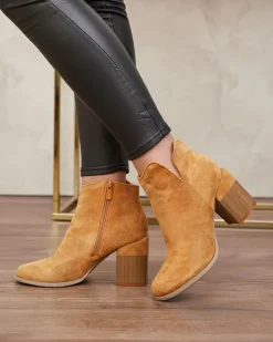 Botki Z Delikatnym Ociepleniem|Botki Na Słupku^Royalfashion Camelowe damskie botki na słupku Teascir