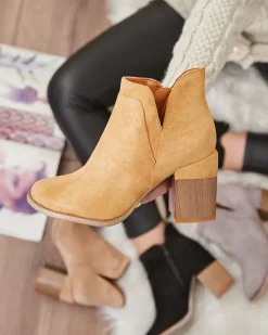 Botki Z Delikatnym Ociepleniem|Botki Na Słupku^Royalfashion Camelowe damskie botki na słupku Ricteas brązowy