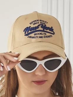 Czapki|Czapki I Kapelusze^Royalfashion Czapka z Daszkiem New York Unisex beżowy