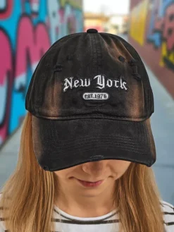 Czapki I Kapelusze^Royalfashion Czapka z Daszkiem New York 1976 z przetarciami czarny